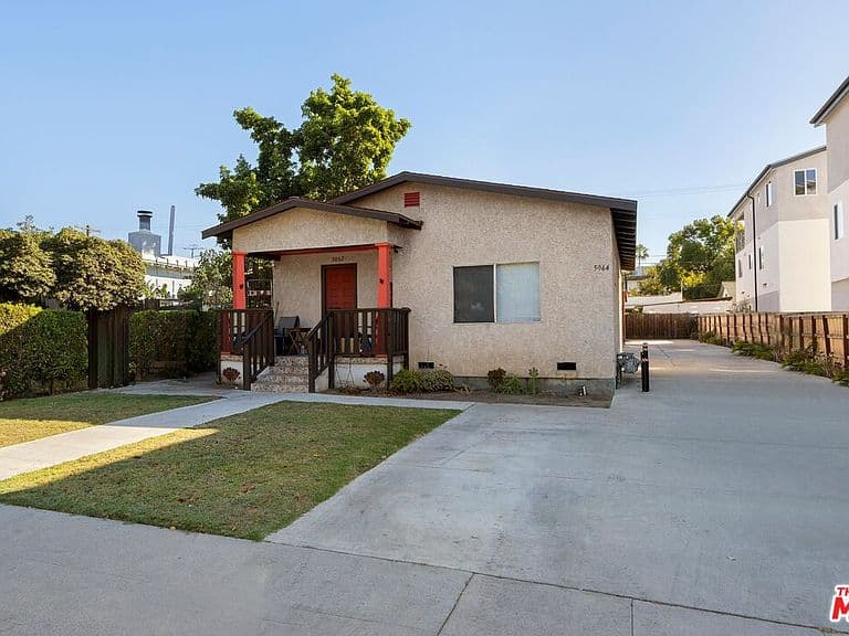 Listing photo 5