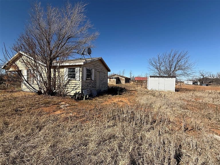 Listing photo 4