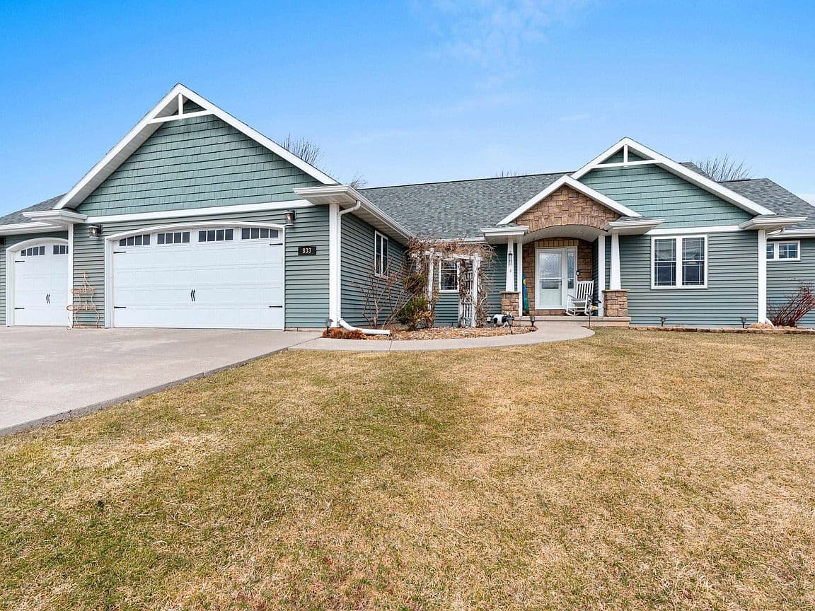 Primary listing photo
