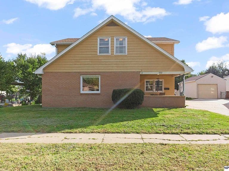 Listing photo 2