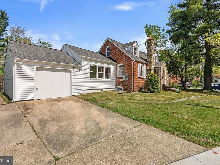 Listing photo 5
