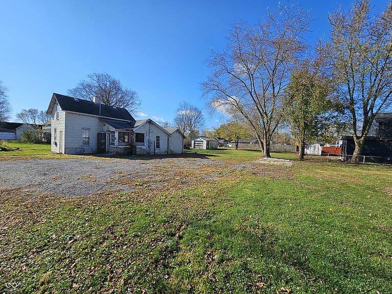 Listing photo 5