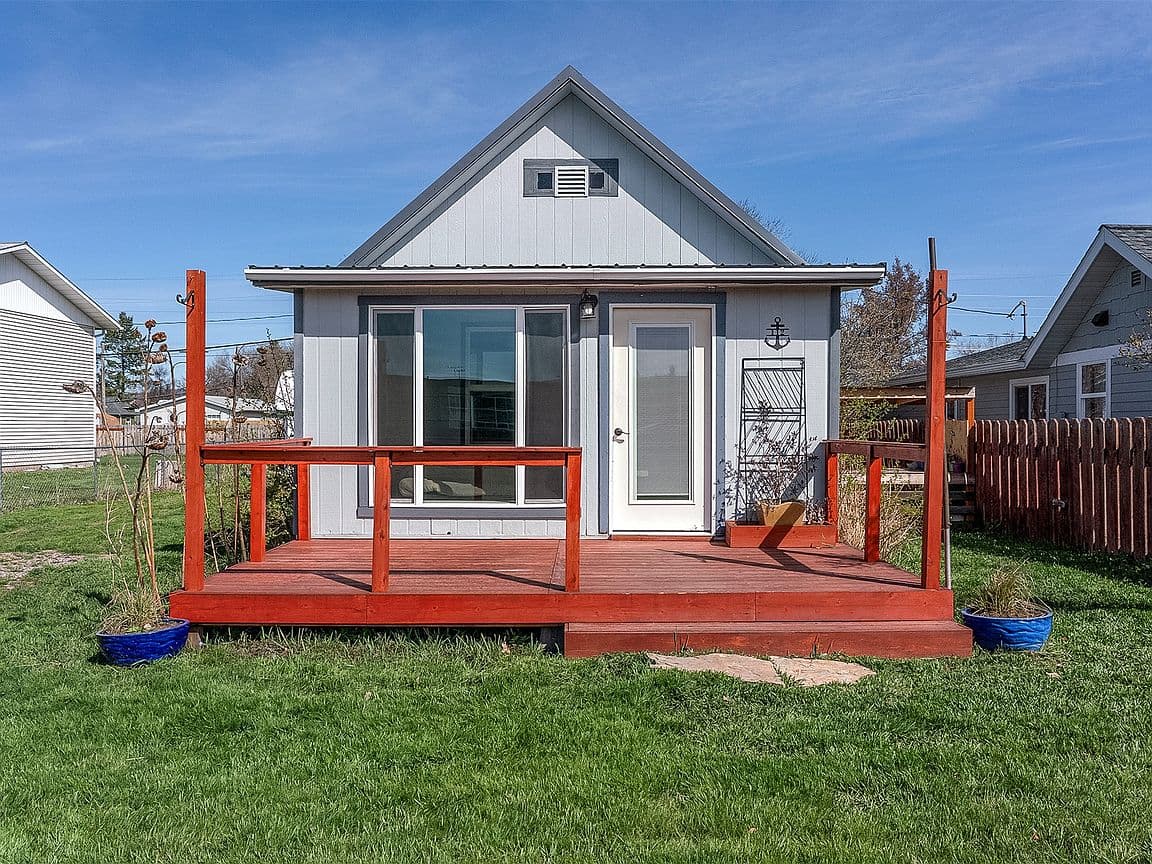 Primary listing photo