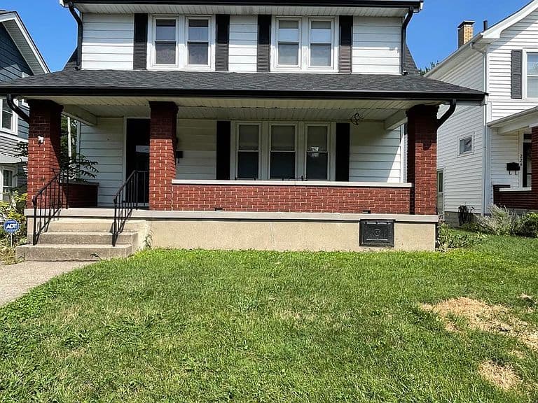 Listing photo 4