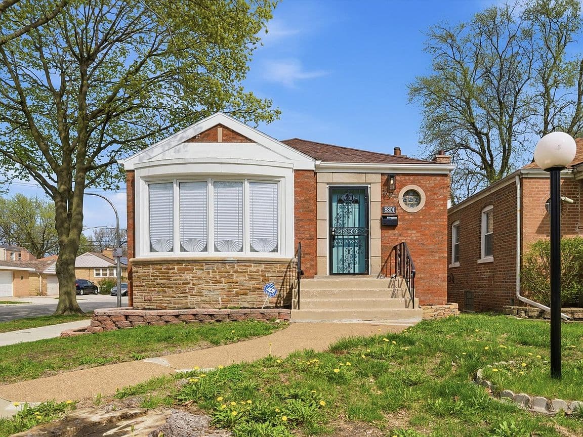 Primary listing photo