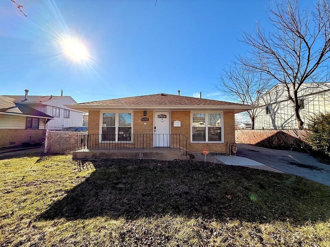 Primary listing photo