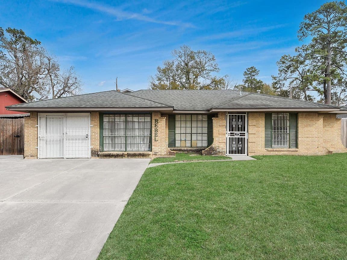 Primary listing photo