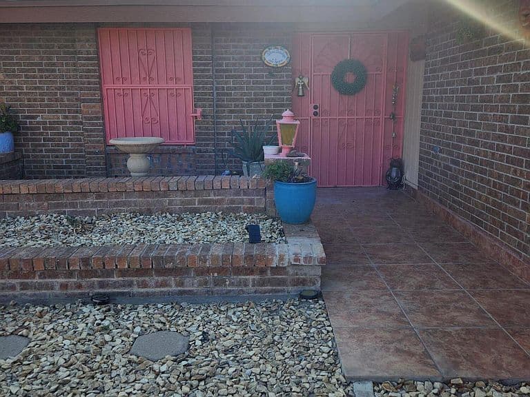 Listing photo 5