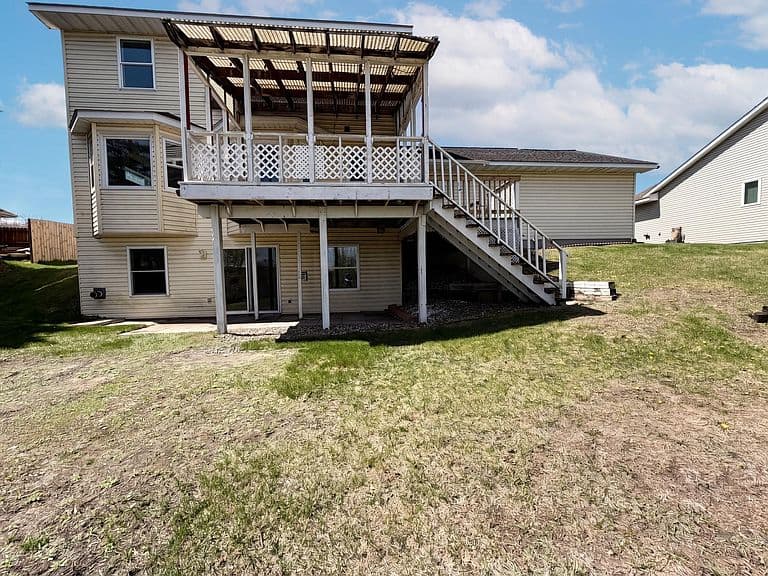 Listing photo 5