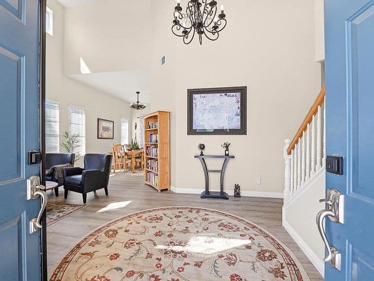 Listing photo 3