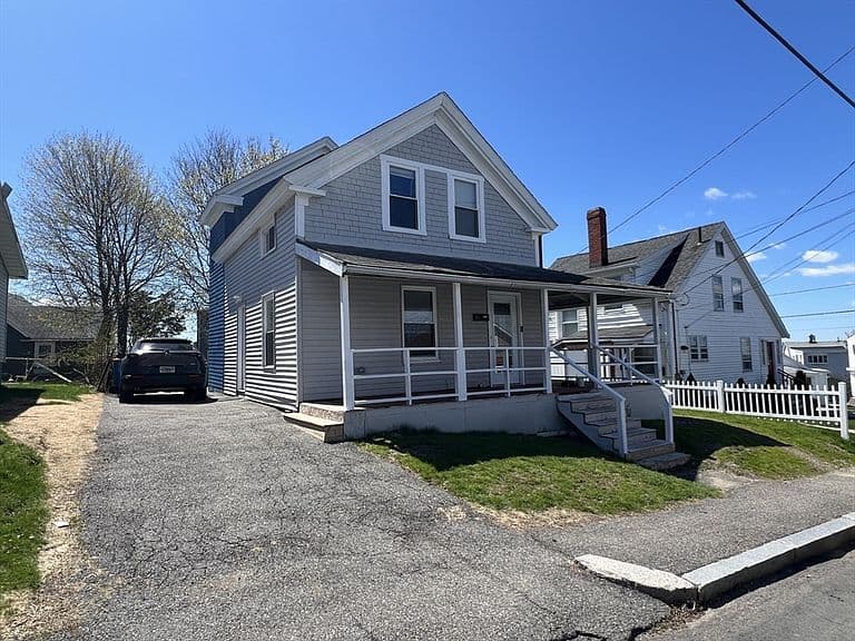 Listing photo 2