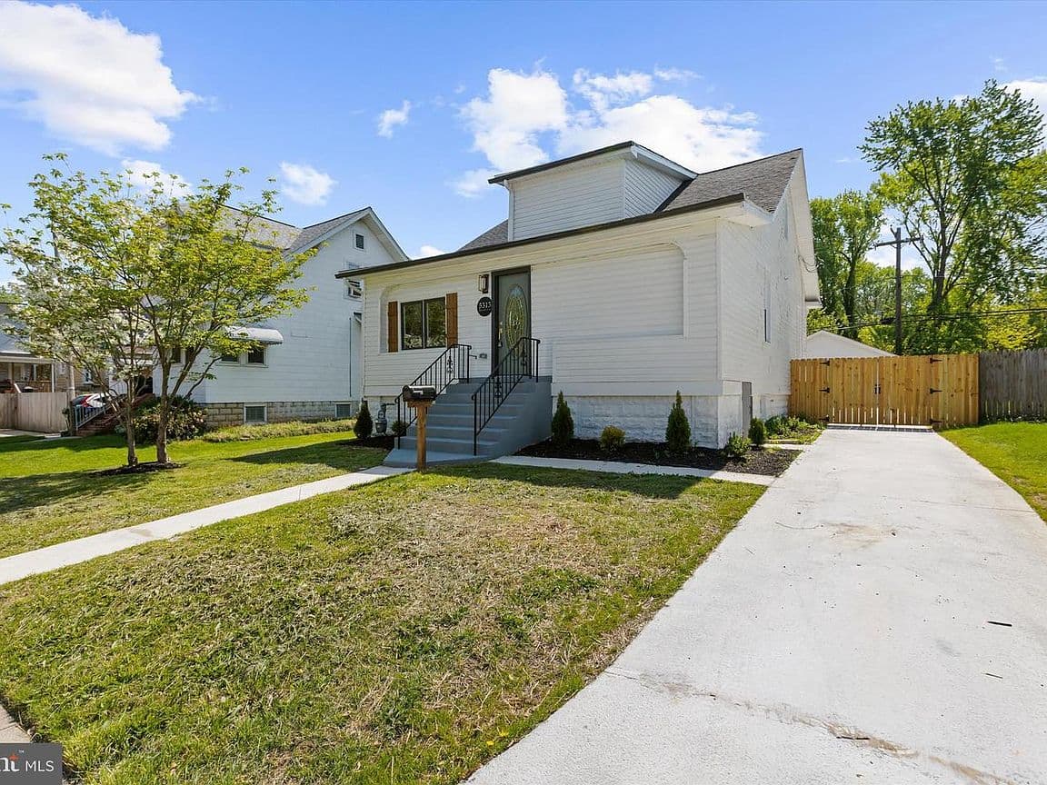 Primary listing photo