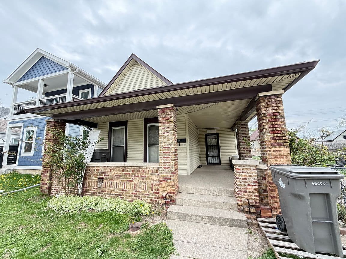 Primary listing photo