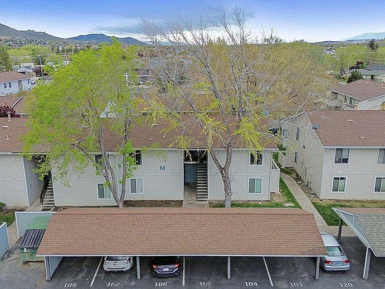 Listing photo 5