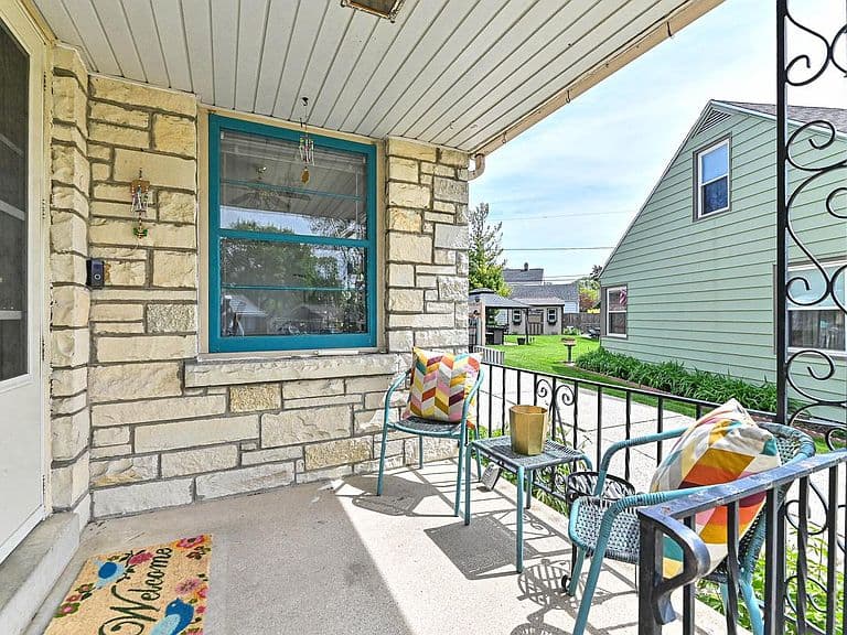 Listing photo 4