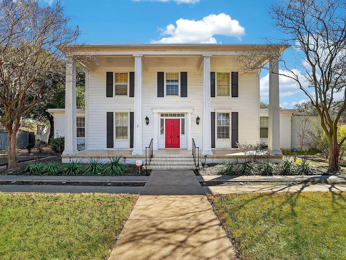 Primary listing photo