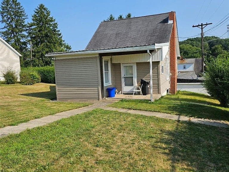 Listing photo 4