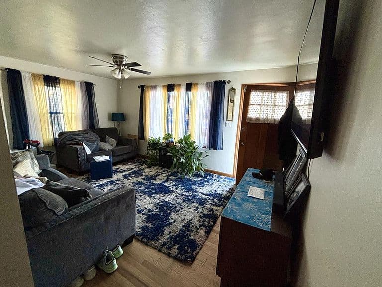 Listing photo 4