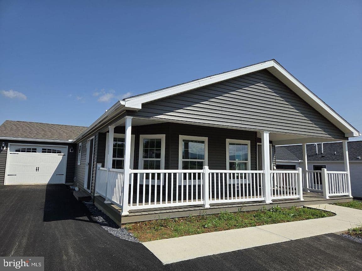 Primary listing photo