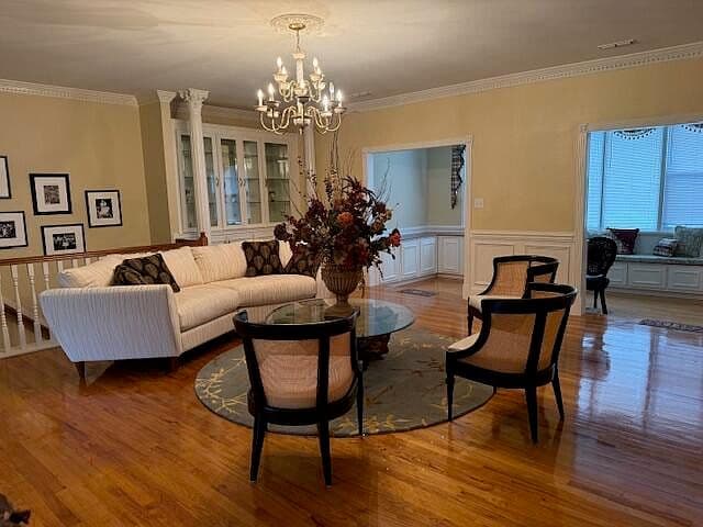 Listing photo 3
