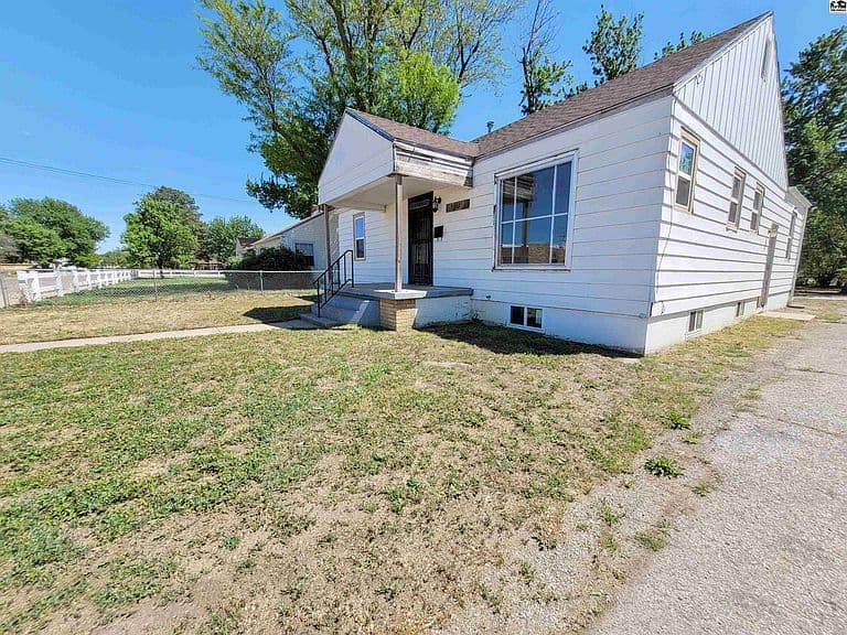 Listing photo 4