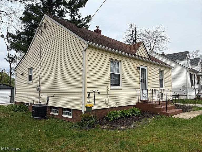 Listing photo 5