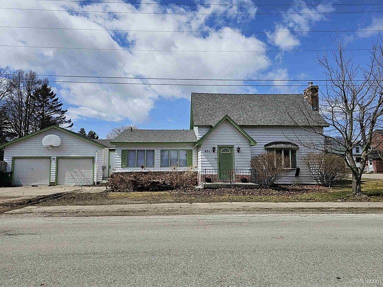 Listing photo