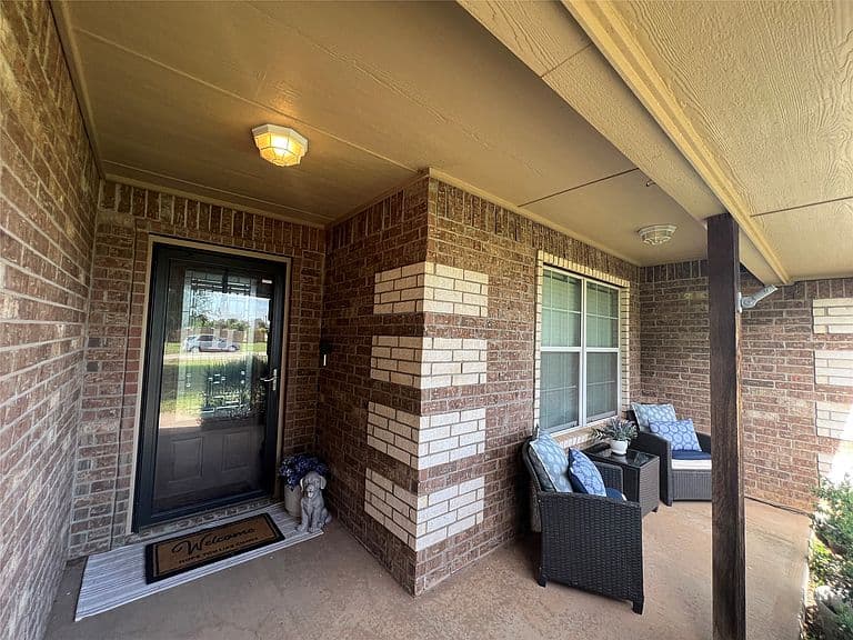 Listing photo 4