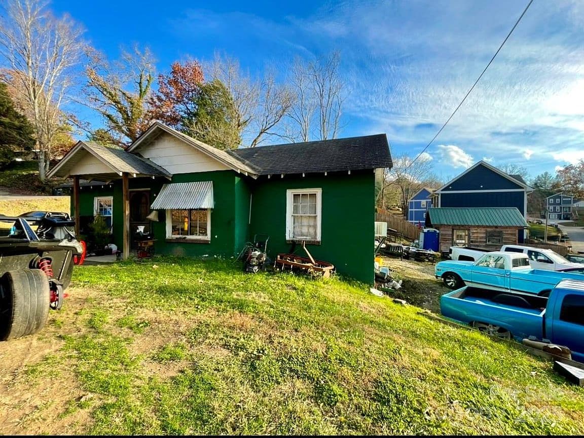 Primary listing photo