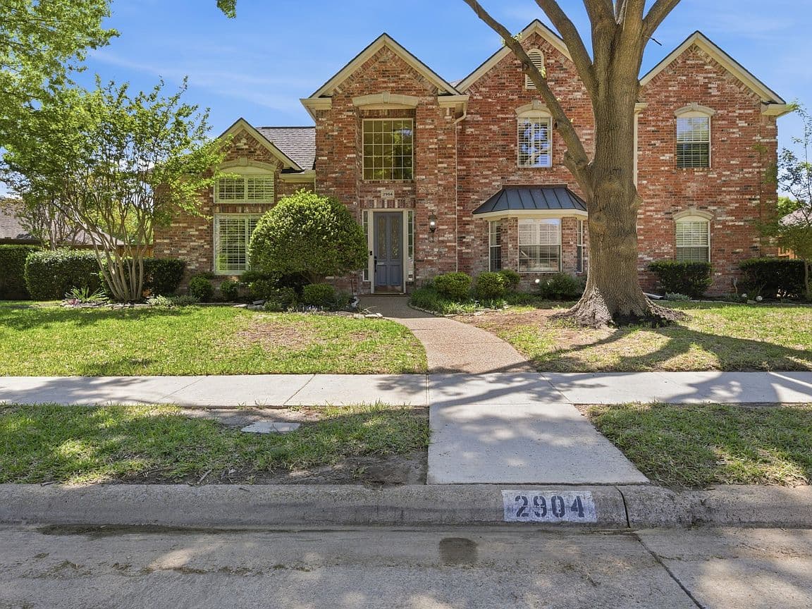 Primary listing photo