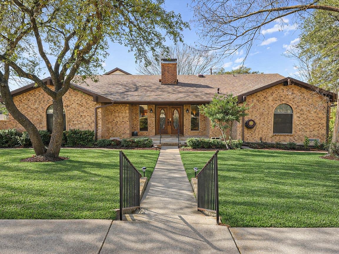 Primary listing photo