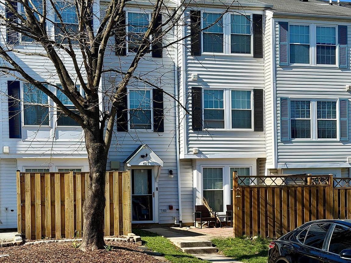 Primary listing photo