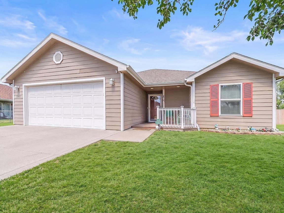 Primary listing photo