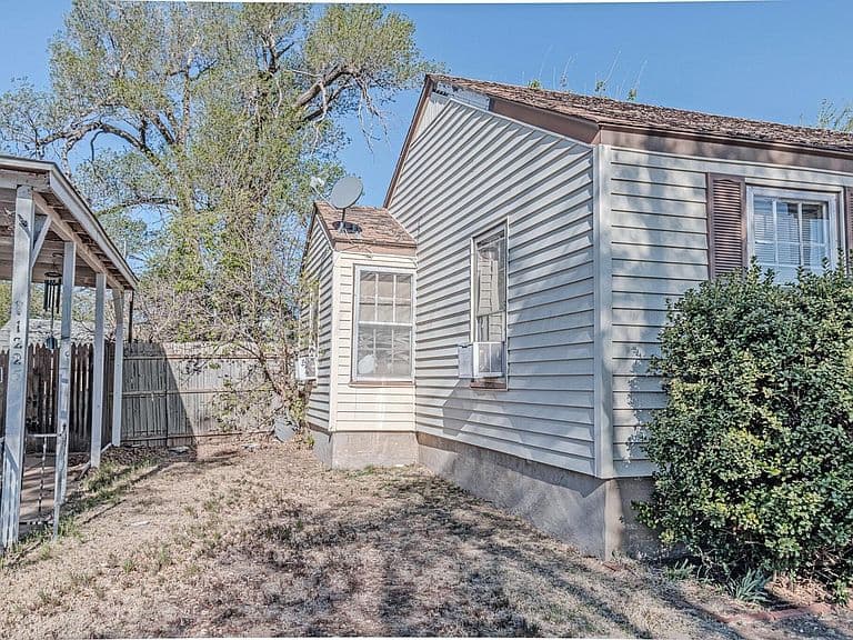 Listing photo 5