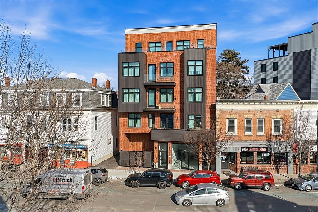 Primary listing photo