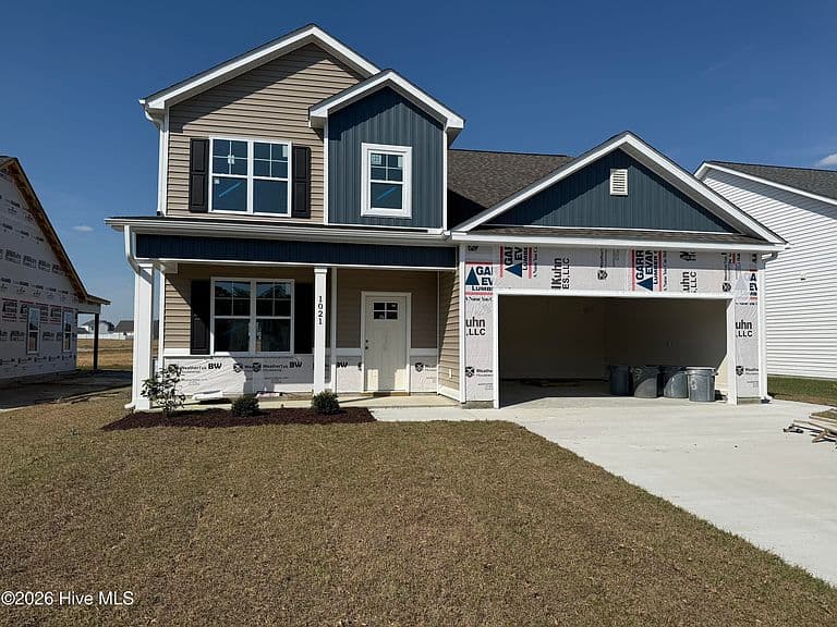 Listing photo 2