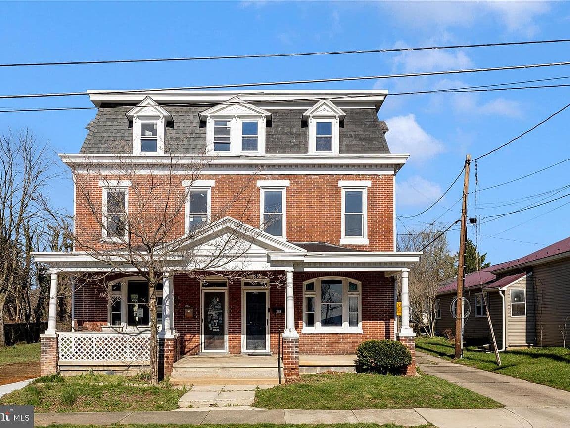 Primary listing photo