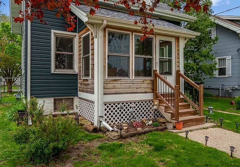 Listing photo 2