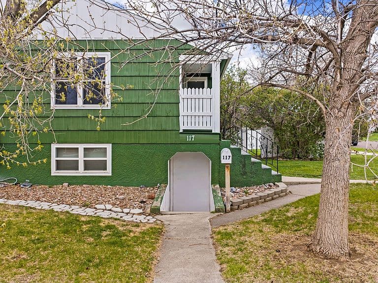 Listing photo 3
