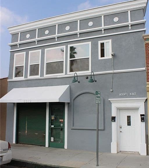 Listing photo 2