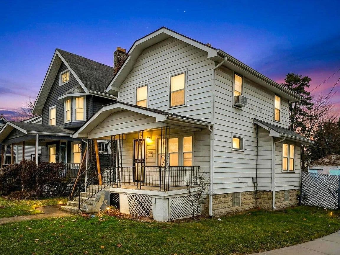 Primary listing photo