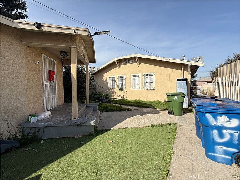 Listing photo 5