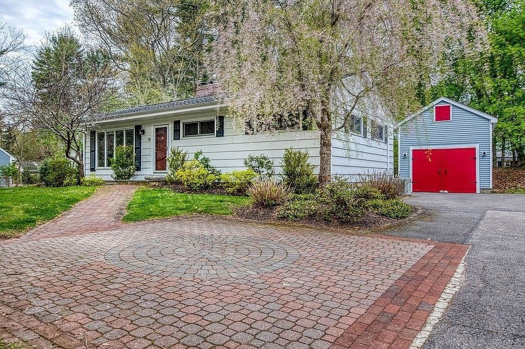 Primary listing photo