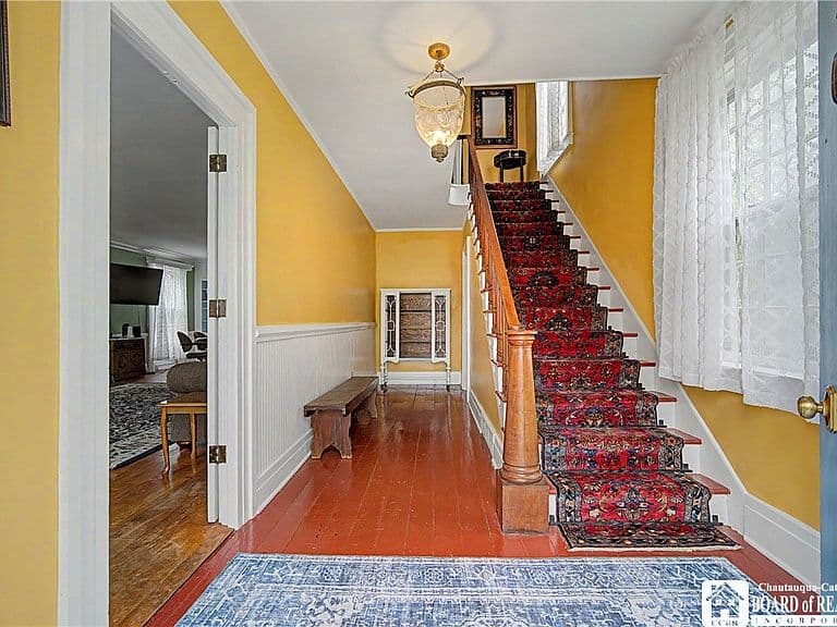 Listing photo 3