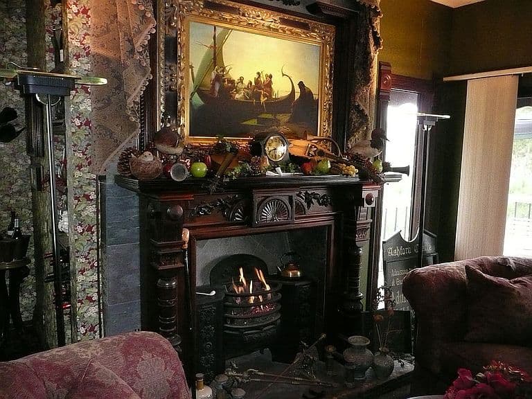 Listing photo 2