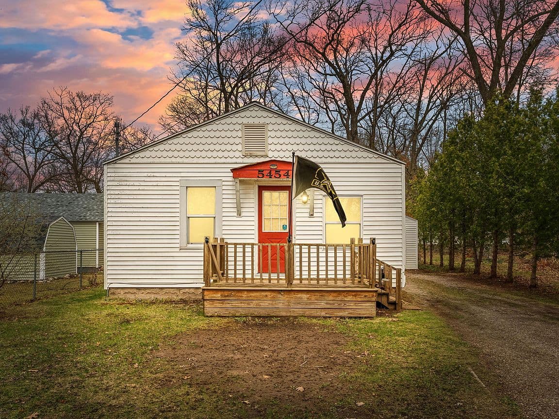 Primary listing photo