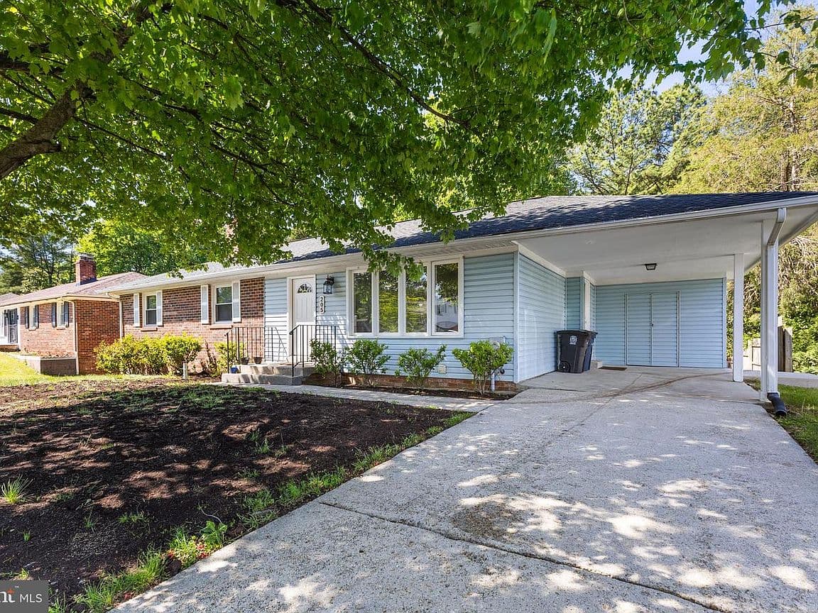 Primary listing photo