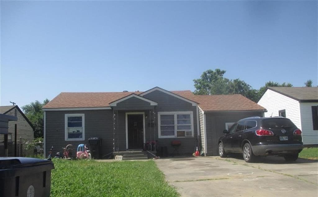 Primary listing photo
