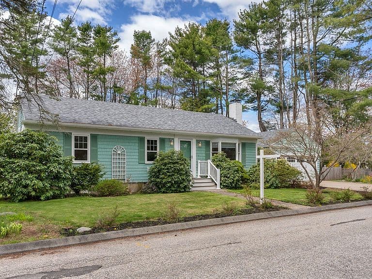 Listing photo 3