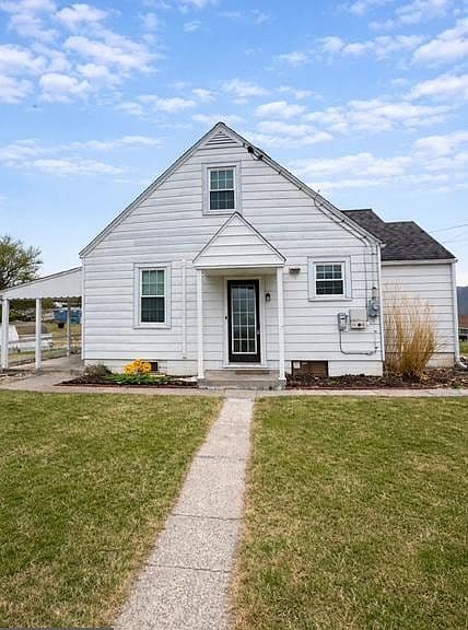 Listing photo 2